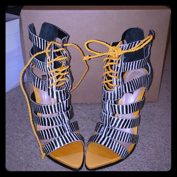 SCHUTZ Shoes - Schutz 4" Zebra Heels